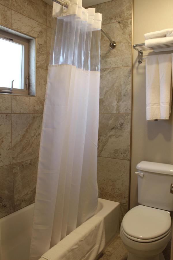 Bell & Main Alamosa Studio Suite-Walking Distance To Downtown Luaran gambar