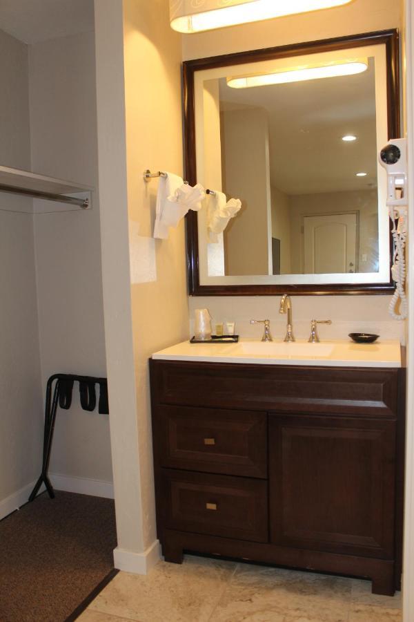 Bell & Main Alamosa Studio Suite-Walking Distance To Downtown Luaran gambar