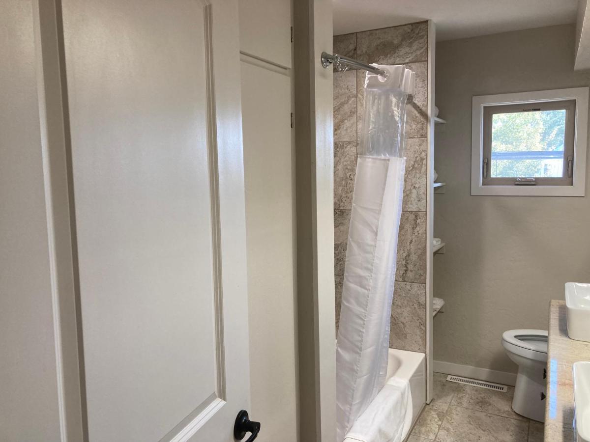 Bell & Main Alamosa Studio Suite-Walking Distance To Downtown Luaran gambar